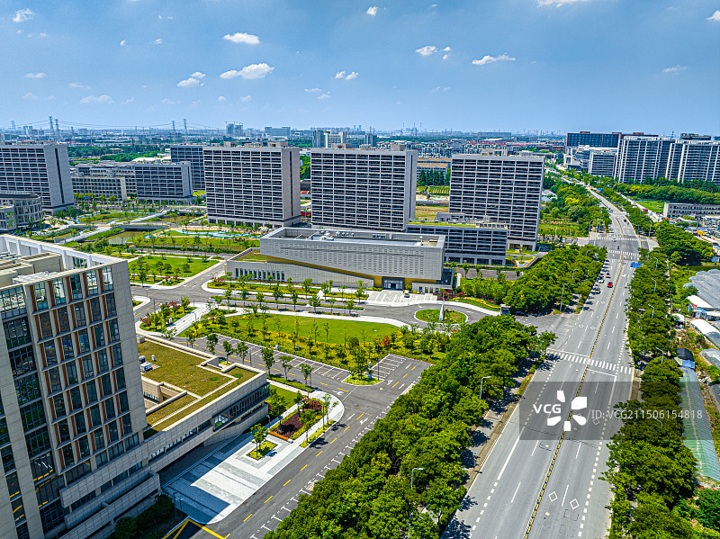 上海立信会计金融学院浦东新校区 开放式无围栏大学校园 产学研 曹路大学城 顾唐路 教学楼 宿舍楼图片素材