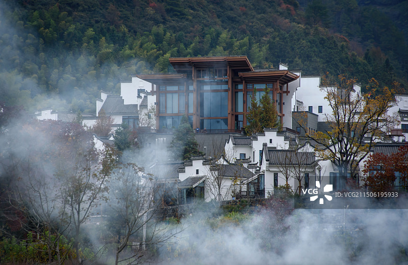 安徽省黄山市黟县宏村镇卢村秋色图片素材