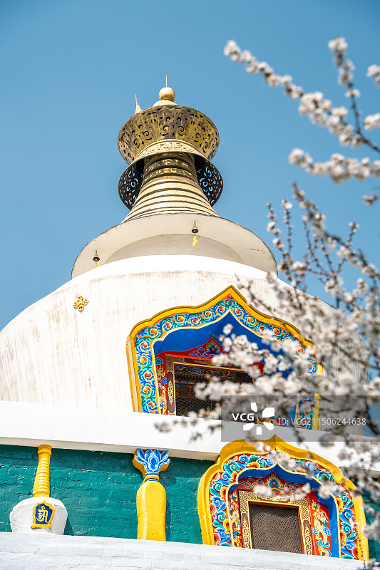 塔尔寺佛教建筑-时轮塔图片素材