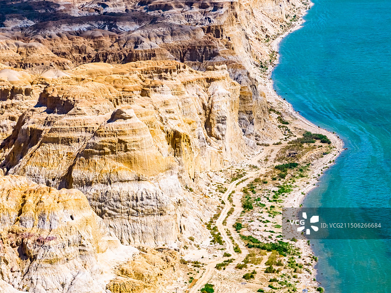 新疆福海海上魔鬼城图片素材