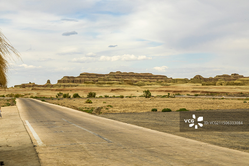 新疆魔鬼城图片素材