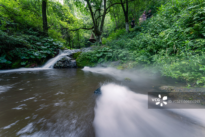 河南洛阳栾川重渡沟：山林茂盛，绿竹溪流，瀑布叠嶂，避暑圣地图片素材