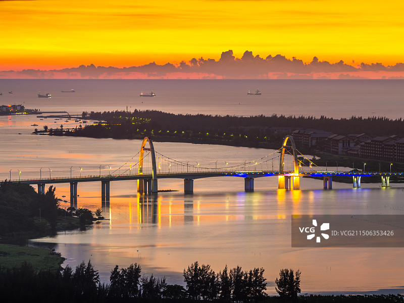 澄迈县老城镇盈滨半岛国际旅游度假区夕阳晚霞自然风光全景图图片素材