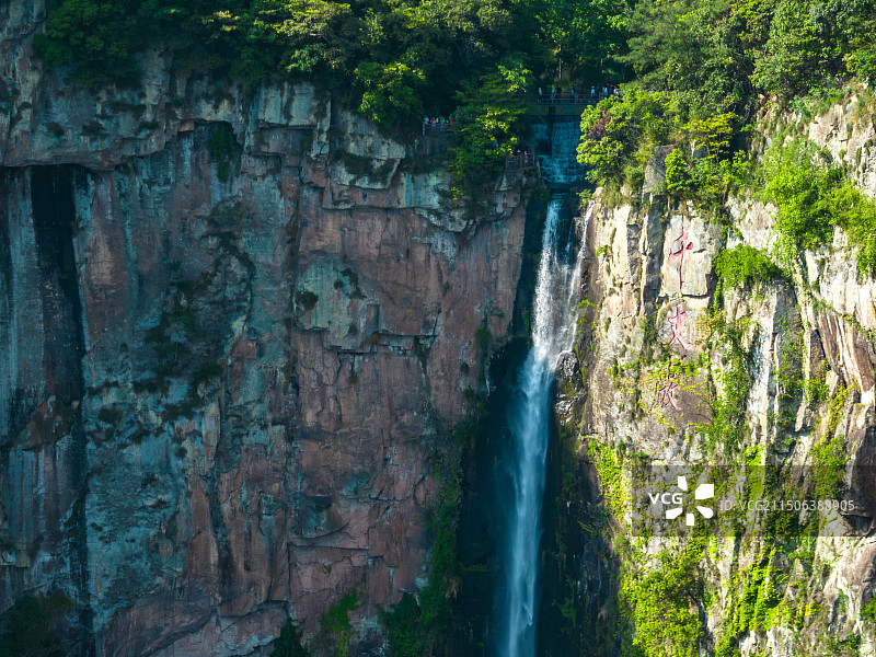 宁波四明山雪窦山弥勒佛千丈崖图片素材