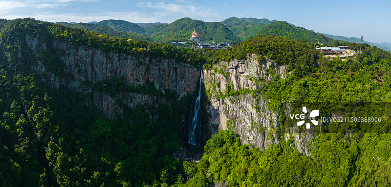 宁波四明山雪窦山弥勒佛千丈崖图片素材