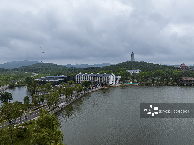 航拍安徽省滁州市定远县金山滴水寺风光图片素材