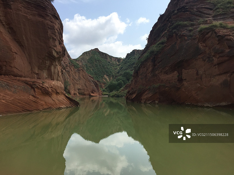 陕西波浪谷景区——靖边水上丹霞（翡翠绿湖）图片素材