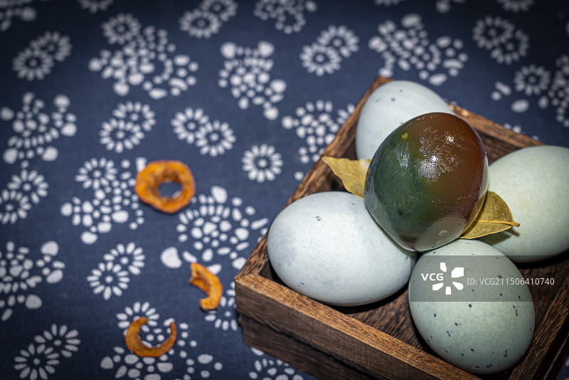 中国传统美食皮蛋松花蛋静物特写图片素材