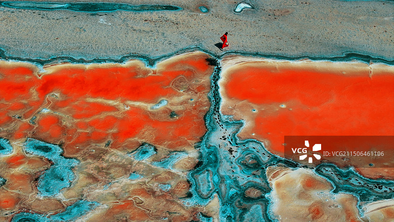 运城盐湖红海滩（拍摄于山西运城七彩盐湖）图片素材