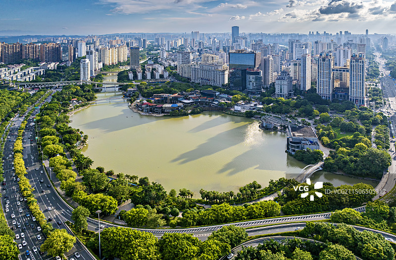 广西南宁市青秀区国际会展中心和民歌湖图片素材