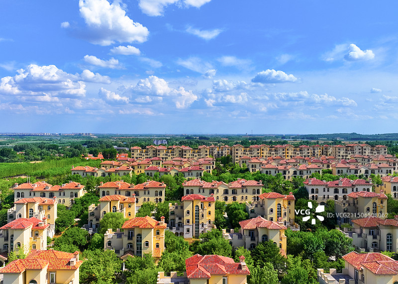 蓝天下的房子图片素材