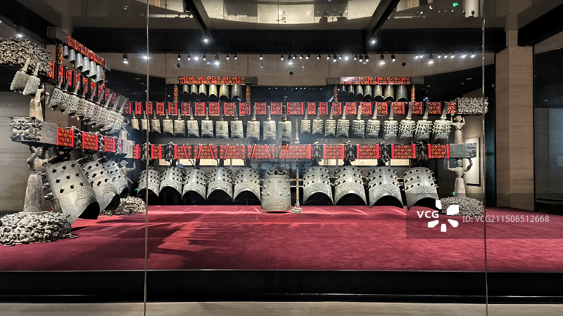 湖北省博物馆展品编钟图片素材