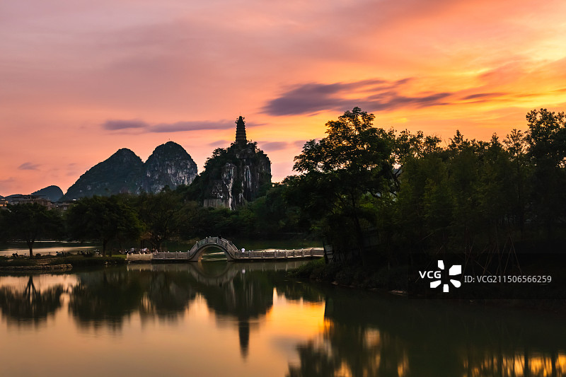 塔山倩影图片素材