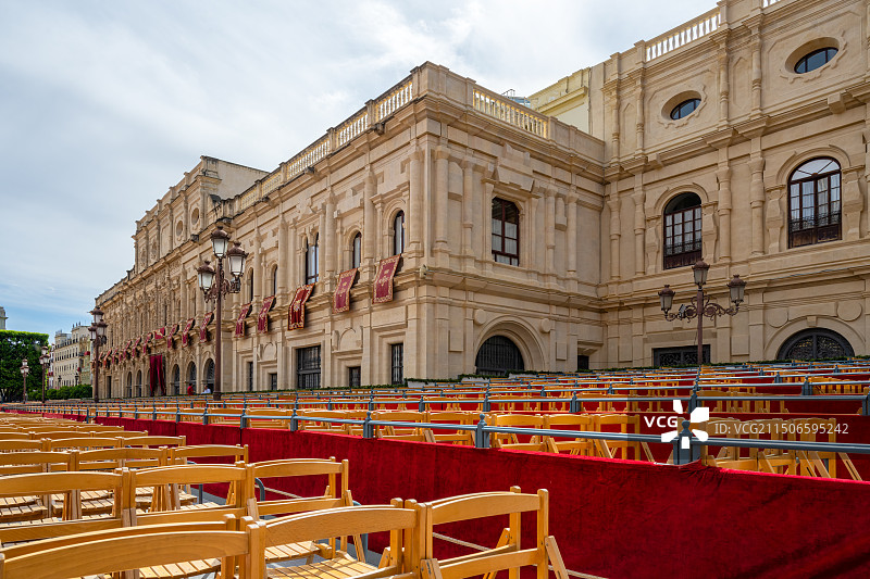 西班牙塞维利亚节日凳子图片素材