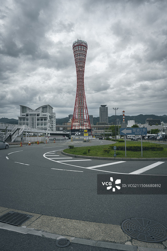 日本神户渔人码头红色神户塔图片素材
