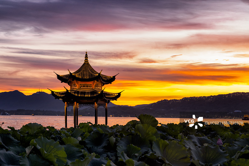 集贤亭晚霞图片素材