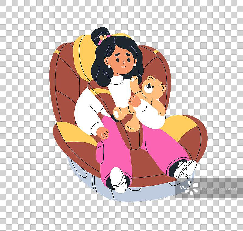 孩子抱着泰迪熊坐儿童安全座椅图片素材