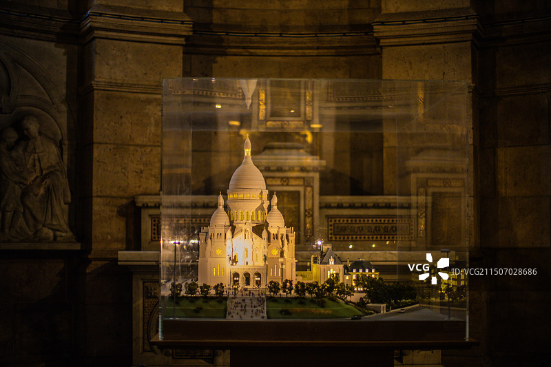 法国巴黎-蒙马特圣心大教堂图片素材