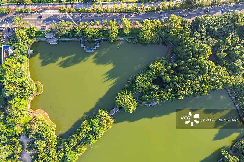 中国株洲神农公园碧绿湖面图片素材