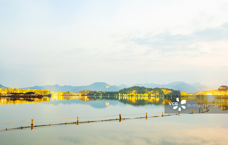 杭州西湖夜景 西湖夜景 西湖山水 水墨画 照亮 城市夜景图片素材