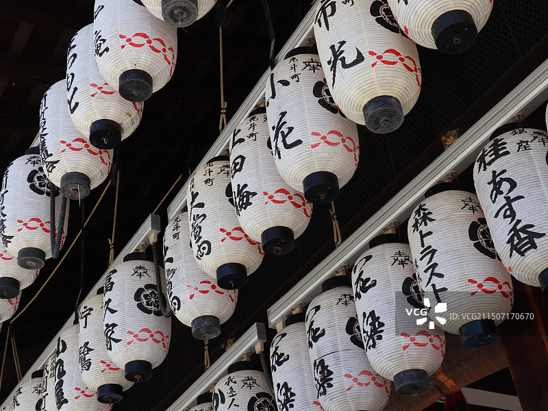 蓝天下的日本京都八坂神社图片素材