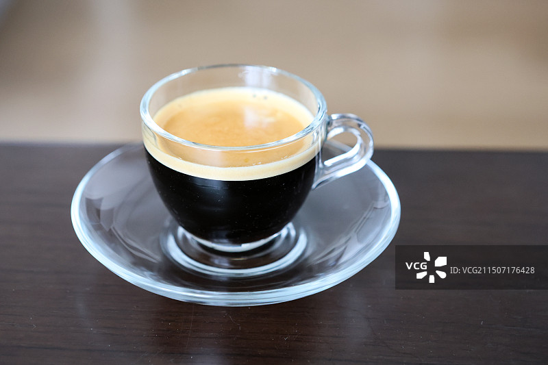 酒店度假的美食咖啡坚果和水果组图图片素材