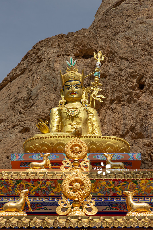 内蒙古巴彦淖尔市磴口县阴山山脉深处藏传佛教寺庙阿贵庙图片素材