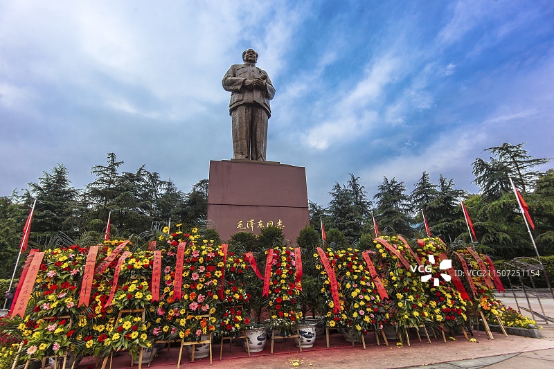 韶山毛主席铜像图片素材