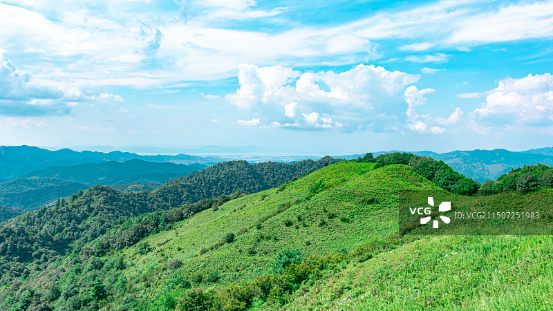 云南昆明十峰之晋宁谷堆山徒步风光图片素材
