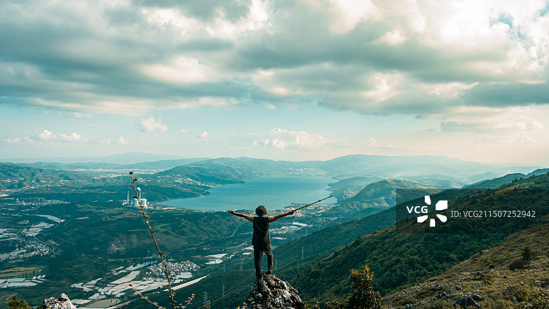 昆明十峰之宜良老爷山徒步风光图片素材