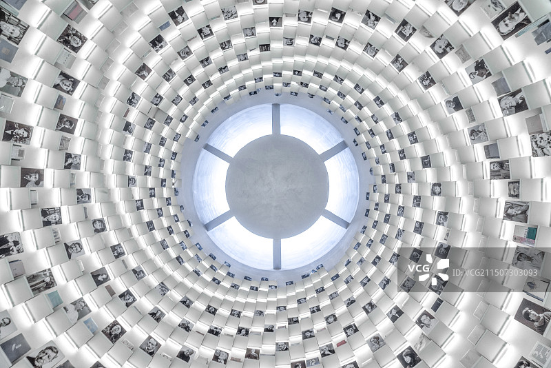 引擎-南京园博园先锋书店图片素材