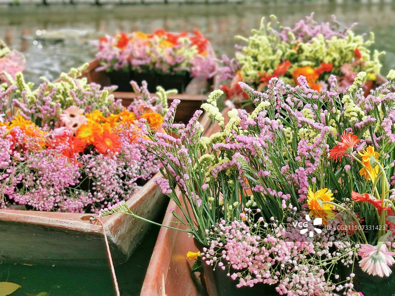 广州春节的水上花市图片素材