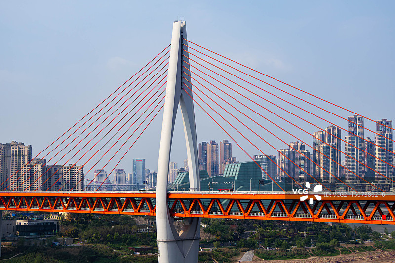 重庆嘉陵江大桥侧拍图片素材