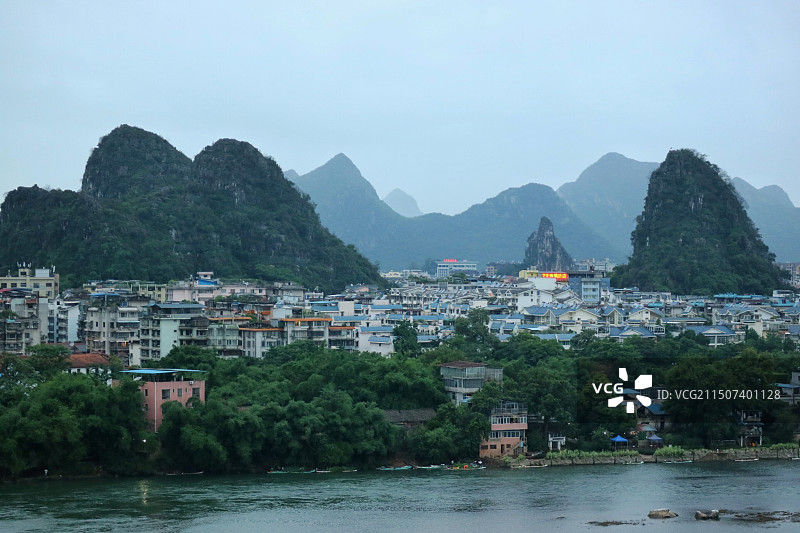 桂林漓江江畔图片素材