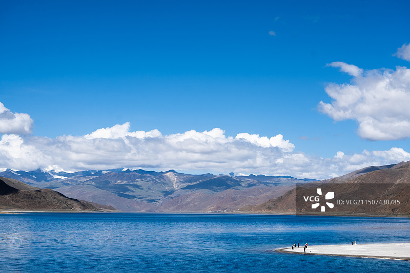 羊卓雍错图片素材