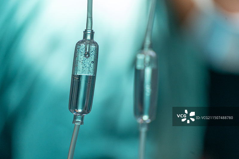 医疗输液管特写 透明液体输液管图片素材