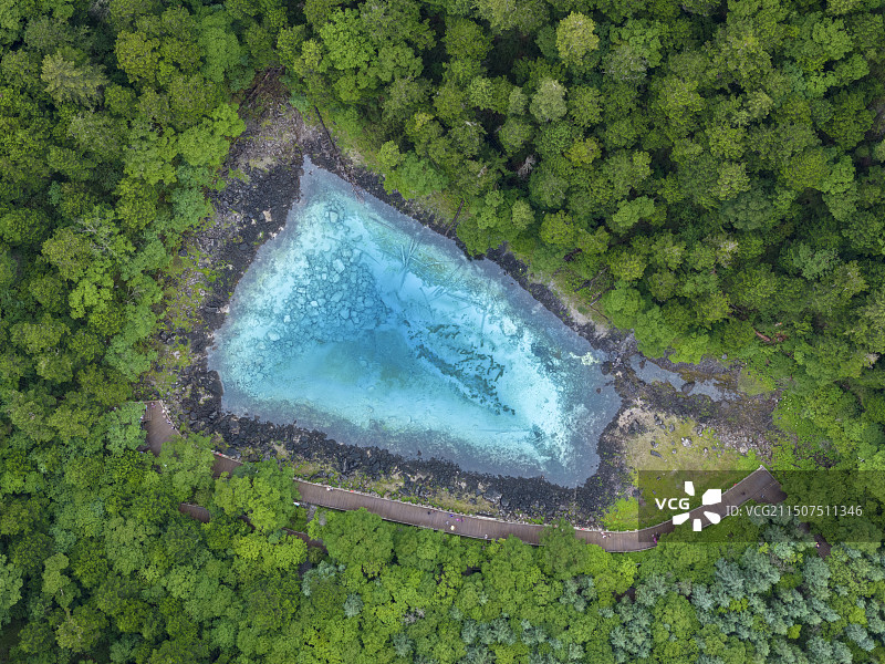 九寨沟五彩池图片素材