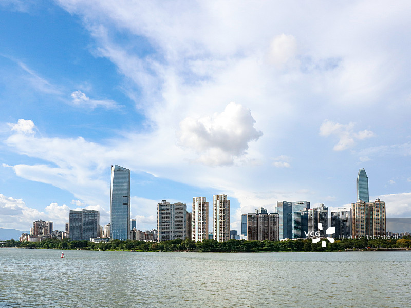 广东省惠州市区的现代商务摩天大楼城市风光背景图图片素材