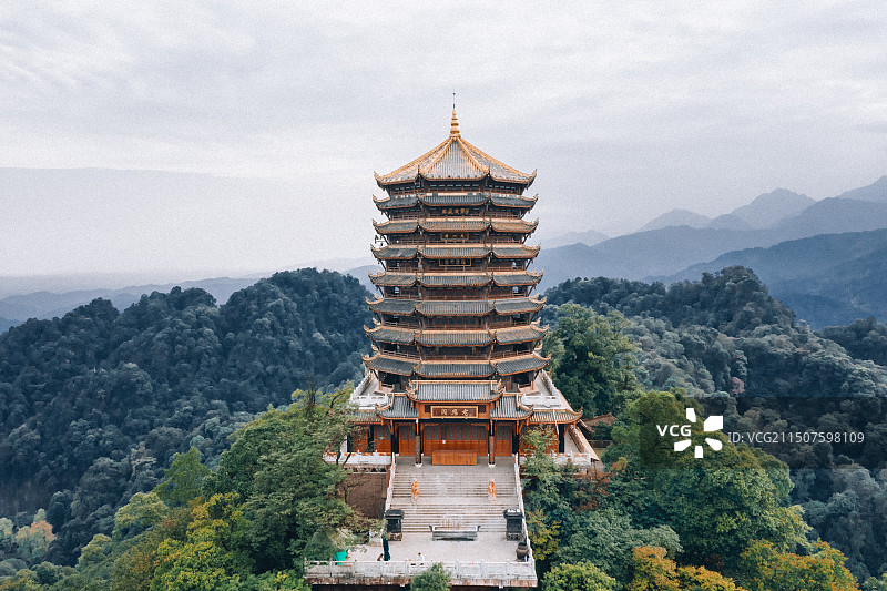 航拍成都青城山老君阁图片素材