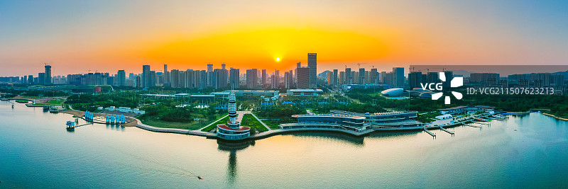 航拍山东日照海岸线现代建筑 城市 夜景图片素材