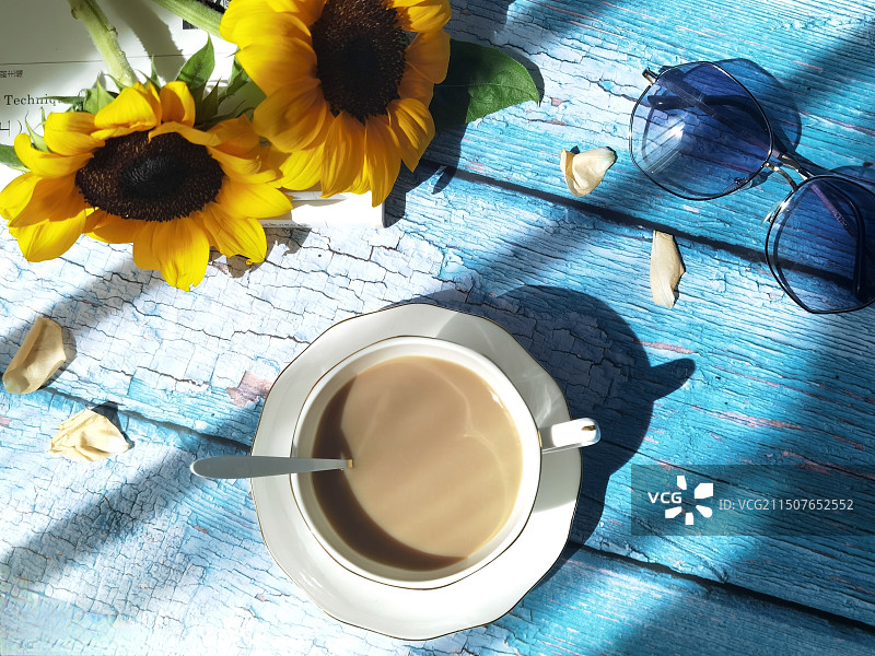 静物：午后咖啡时光（假日休闲时光）图片素材