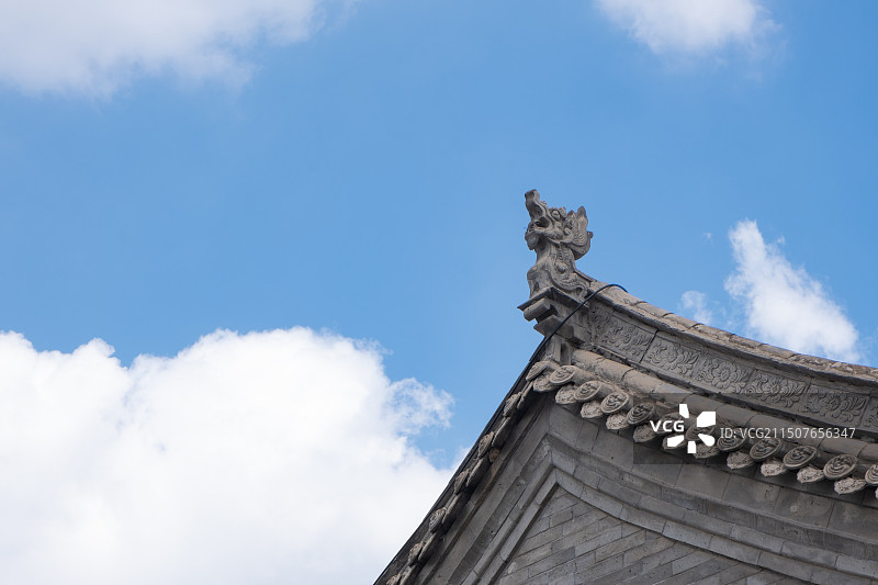 大同古城蓝天白云下的古建筑图片素材