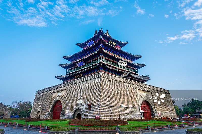 光岳楼夏日晨景24.07图片素材