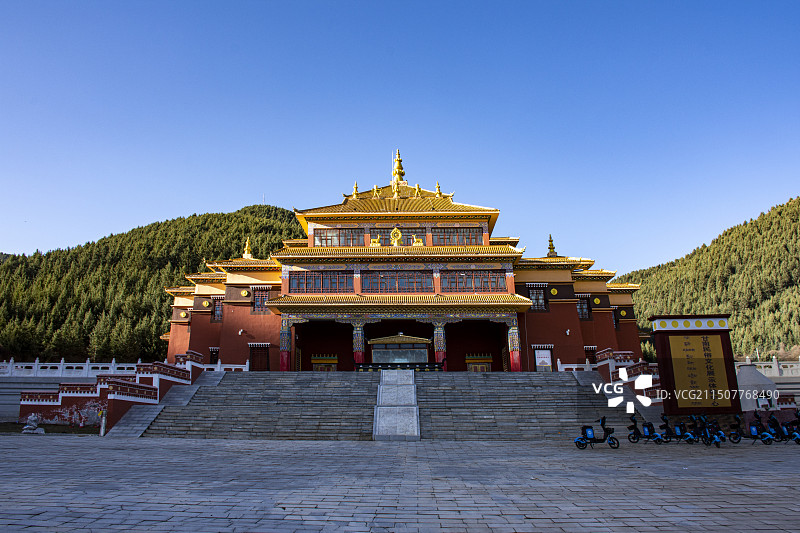 甘肃甘南合作市 当周草原 甘南民俗文化展示体验中心图片素材