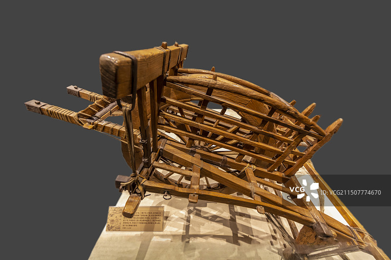 中国农业博物馆“中国传统农具陈列”展：独轮车：手推车（山东省；汉代就已出现）图片素材