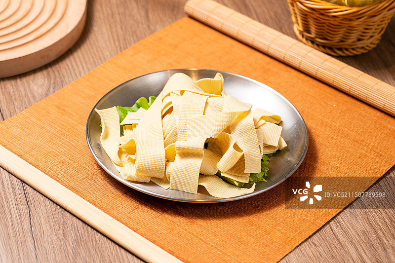 火锅食材美食拍摄专业摄影高清图片毛肚牛肉牛油锅冒烤鸭螺蛳粉火锅鸭血蔬菜图片素材