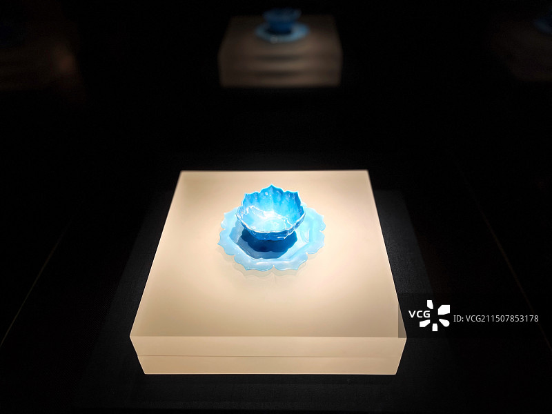 甘肃博物馆蓝莲花盏图片素材