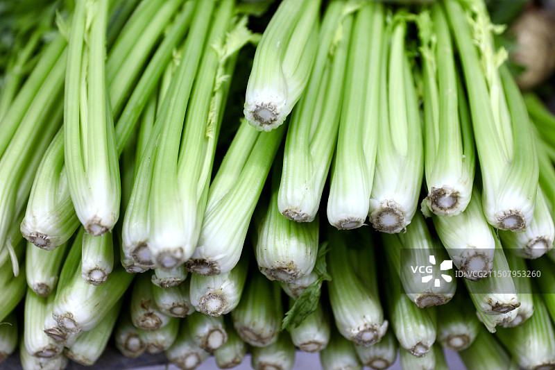 菜市场里的芹菜图片素材