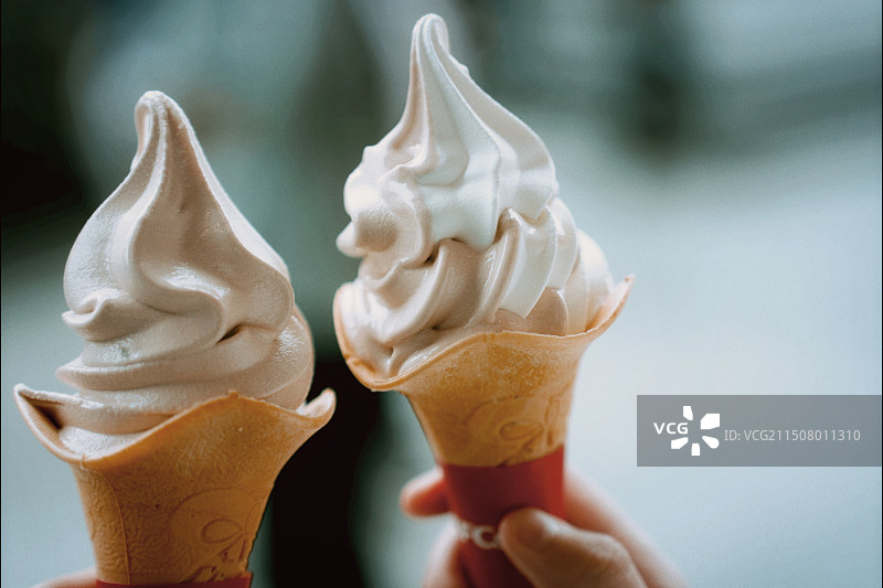 夏日甜品冰淇淋特写镜头图片素材