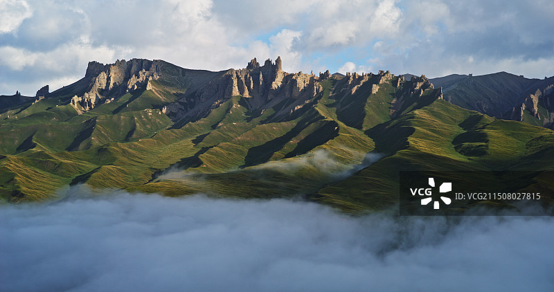 新疆天山石林航拍图片素材